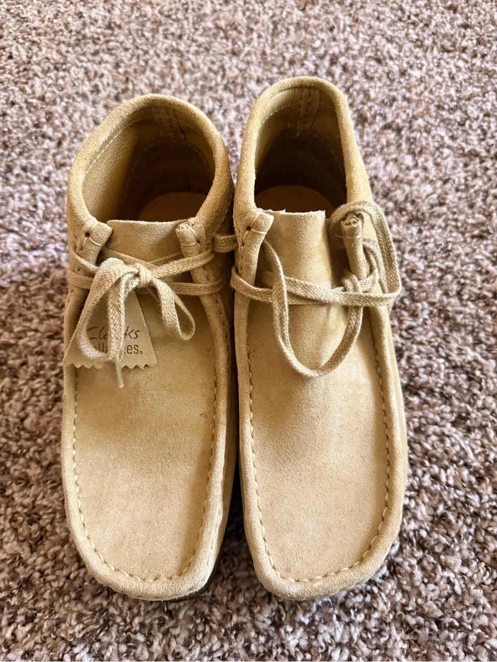 Clarks Men’s Tan Suede Chukka Wallabee Boots